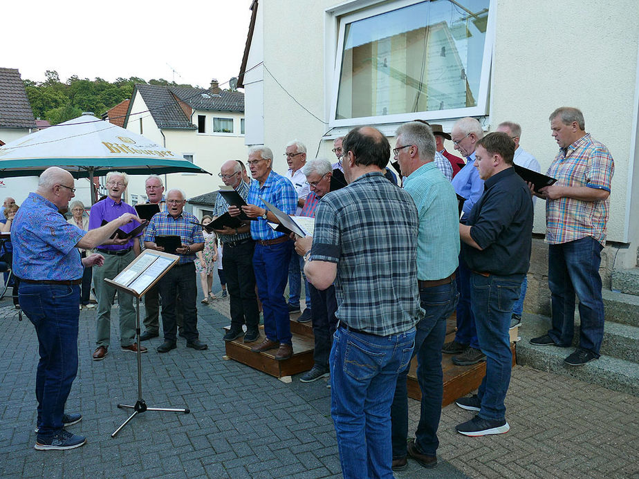 Sommerserenade vor dem "Chorfürst" (Foto: Karl-Franz Thiede)